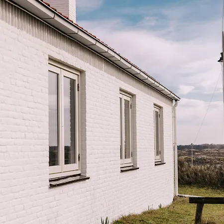 Villa Zuidwest 6, Garden, Dunes & Free Parking *