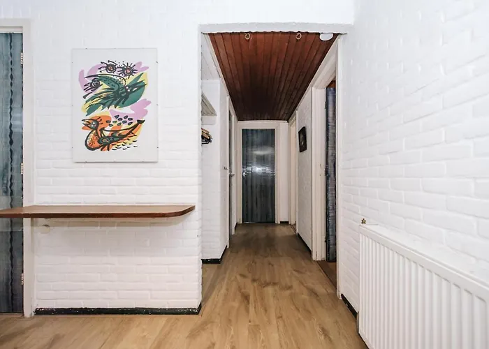 Zuidwest 6, Garden, Dunes & Free Parking