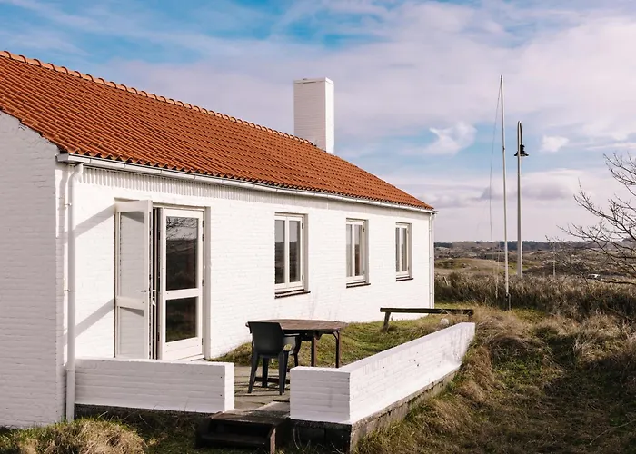 Zuidwest 6, Garden, Dunes & Free Parking