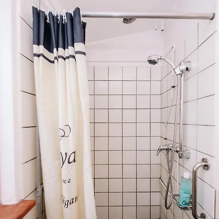 Zuidwest 6, Garden, Dunes & Free Parking Villa *