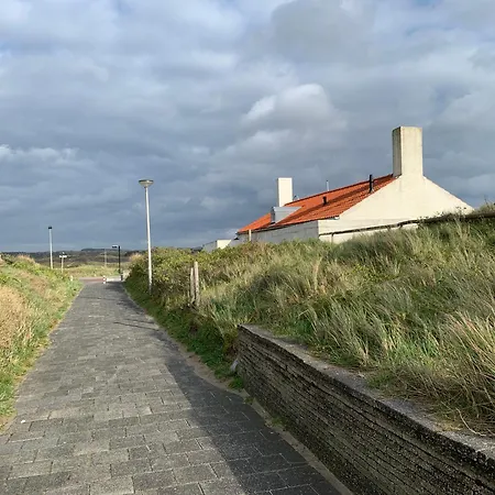 Zuidwest 6, Garden, Dunes & Free Parking ザントフォールト