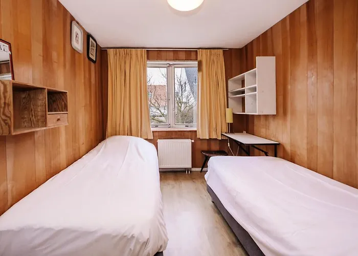 Zuidwest 6, Garden, Dunes&free Parking *