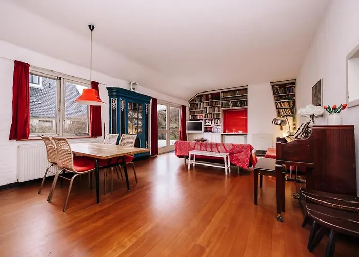 Zuidwest 6, Garden, Dunes&free Parking *