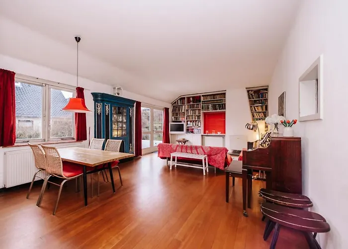 Villa Zuidwest 6, Garden, Dunes&free Parking